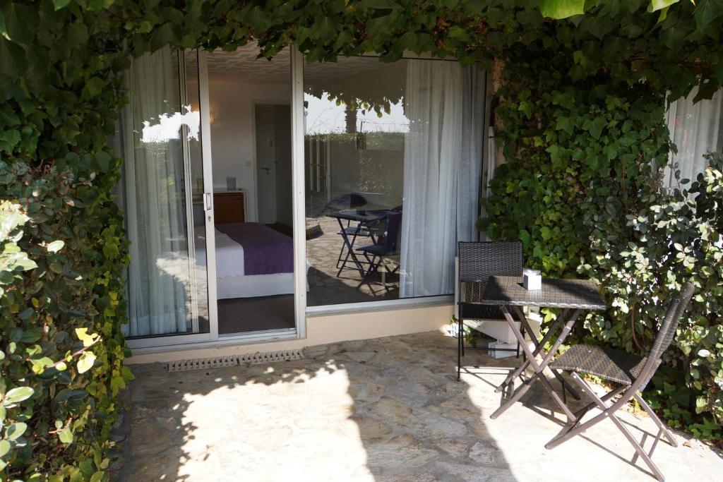 Azur Bord De Mer 4*